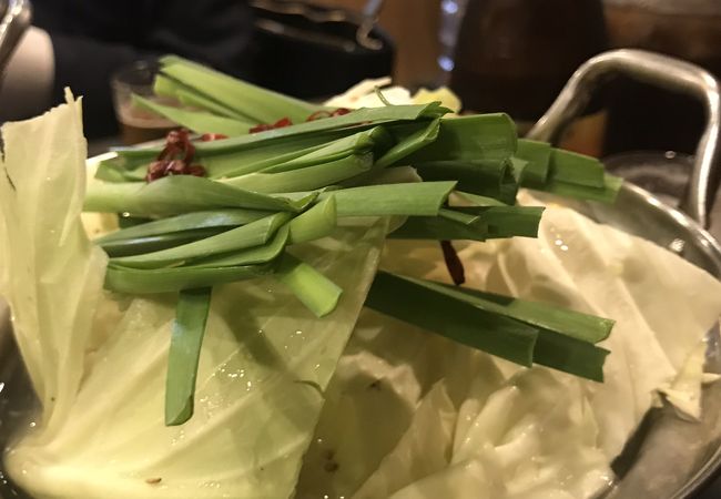 冬季のお得なランチもつ鍋は数量限定、お早目の時間帯がおススメ