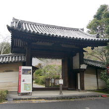 南門　拝観料500円
