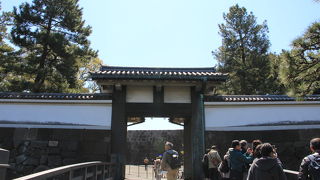 北桔橋門から皇居東御苑へ