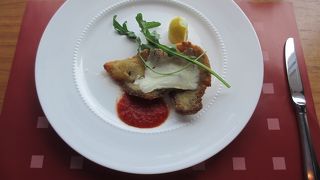 半個室で充電も可能