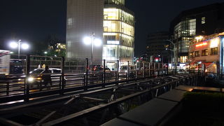 ガーデンプレイスと恵比寿南エリアを結ぶ橋