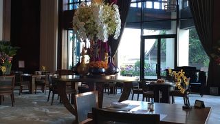 ザ ロビー (ペニンシュラ バンコク内)