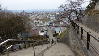 階段でも登れますが