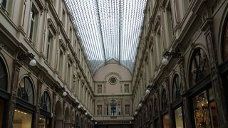 美しい装飾のアーケード