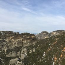 ヴァルラーム修道院とメガロメテオロン
