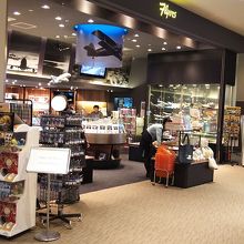 飛行機グッズが豊富です