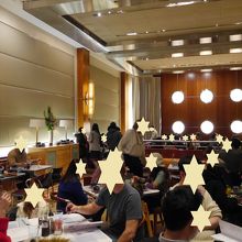 家族連れ等で大混雑しています