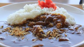 滑走路を見ながらお食事ができます