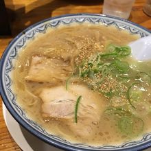 とんこつラーメン