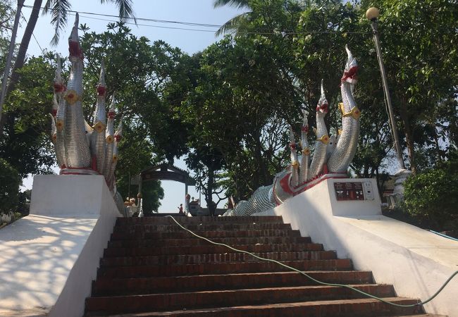 敷地の広い寺院！