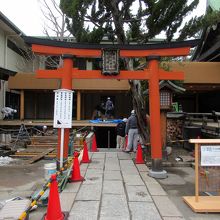 「蛇松明神」などへ通じる階段は工事中でした