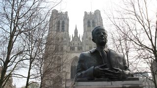 サンミッシェル大聖堂の前