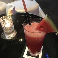 ロビーのカフェでいただいたスイカジュース、とてもおいしかった