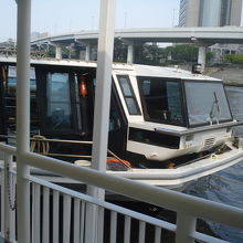 これが乗船した水上バスです