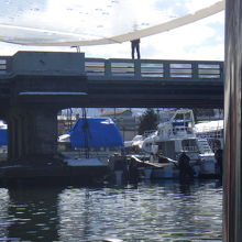 船からの北浜橋