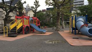 子供がたくさんいる公園です。