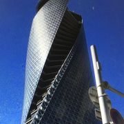 名古屋駅36階建の斬新なビル