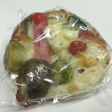 フォカッチャ カプリチョーザ