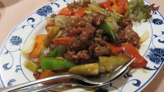 イロ・サクレ地区にあり・・・