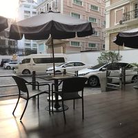 レストラン外のテラス