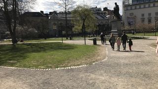 通り過ぎた公園