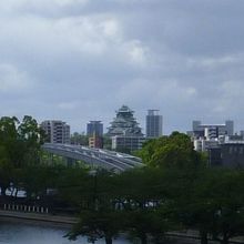 現在の大阪城の勇姿です