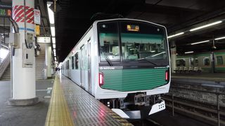 蓄電池式の電車が走る珍しい路線。