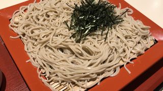 永坂更科 布屋太兵衛 千葉そごう店 で、御前そばと太兵衛ざるをいただきました。