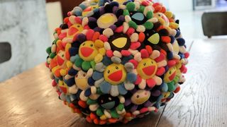 現代美術家・村上隆氏プロデュースのカフェ