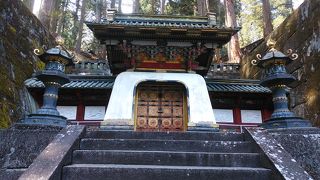 別名「竜宮門」と呼ばれる