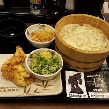 定番メニューの釜揚げ