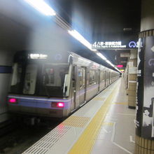 名城線ホームには2019年1月現在でまだホームドア非対応。