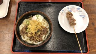 麺は極太でコシ強し