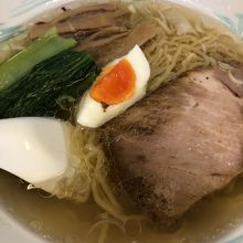 上品な支那そば