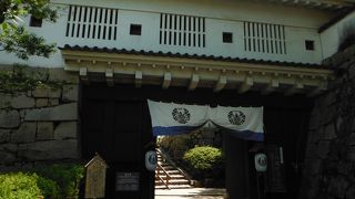 正門ではなく裏門