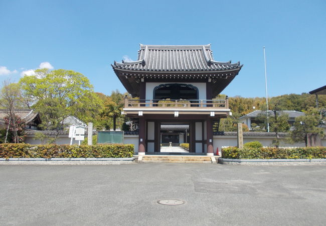 JR大高駅の東側のエリアにあります。