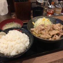 生姜ライス肉増し