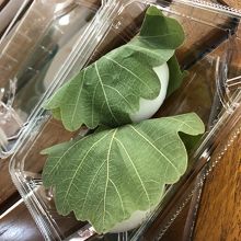 柿安口福堂のかしわ餅。もうすぐ、端午の節句。