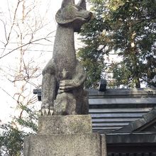 神社内お稲荷様