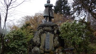 日光が戊辰戦争の舞台だったということを、この像で知りました。恥ずかしい！