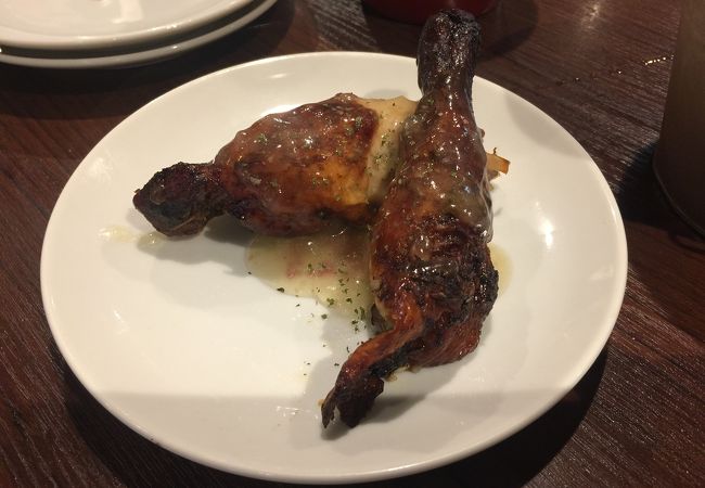 ロティサリーチキンとワタリガニのトマトクリームパスタを飲み放題で！