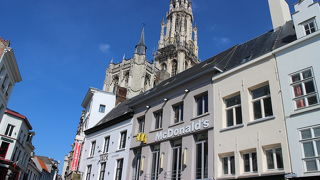 大聖堂のすぐそば