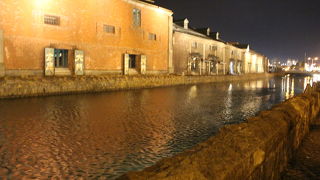 夜の運河もきれい