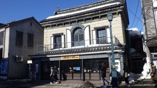 小樽商人の意気込みが感じられる建造物