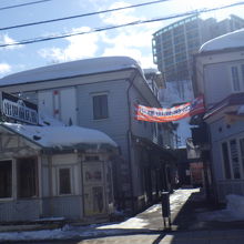 大正時代小樽都通り商店街の仲見世の賑わいを再現