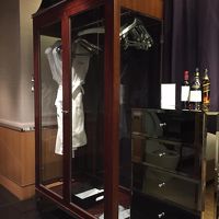 ガラスのキャビネット