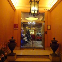 入り口の看板が小さく見落としてしまいそう