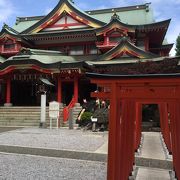 昭和26年に建てられた神社です。