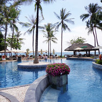 プールは6つもあって楽しめます！