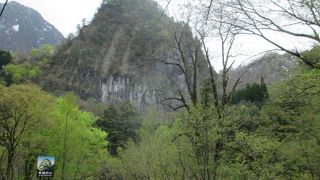 鐘の形に似た山